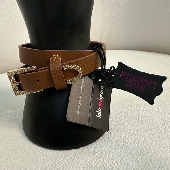 Leather Bracelet with Swarvoski crystals. NWT - Picture 3 of 6